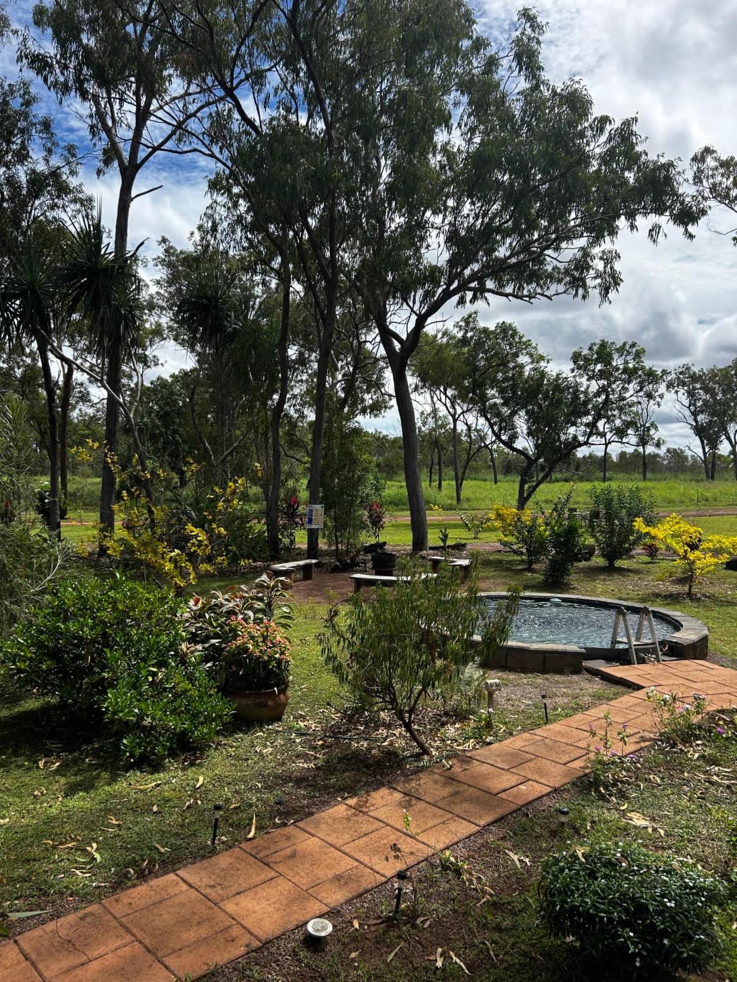 Litchfield Tropical Stay Batchelor Eksteriør bilde